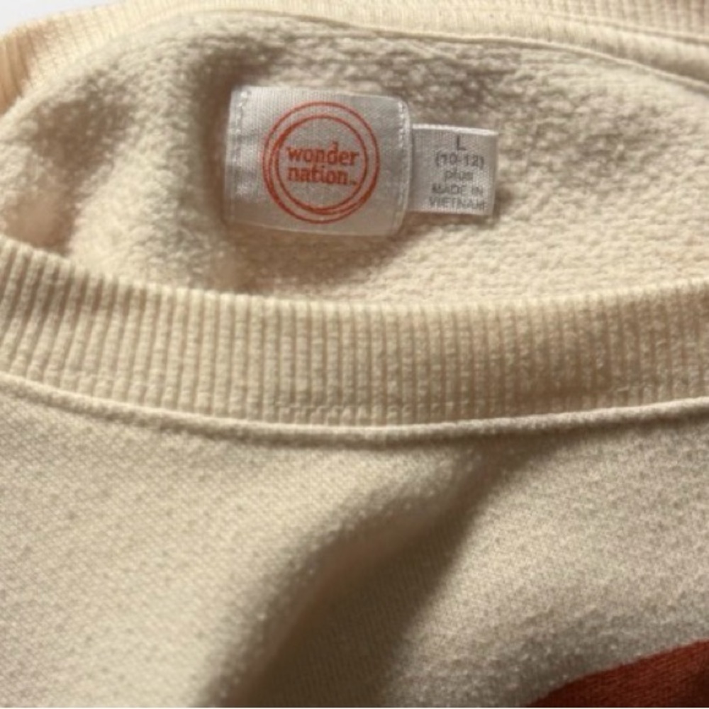 Always Exploring Sweatshirt - Picture 3 of 3